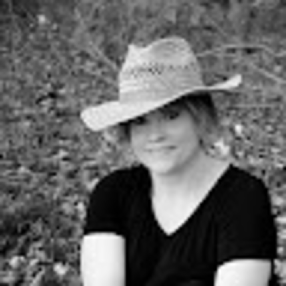 Meet your Posher, Pamela
